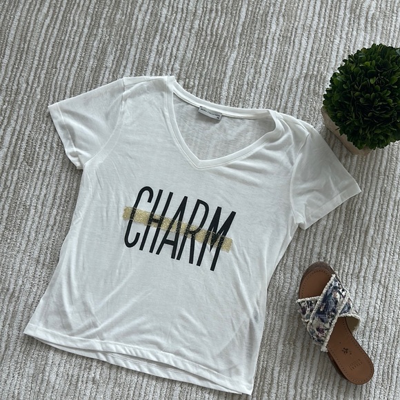 White Relaxed Graphic T-Shirt Short Sleeve XS - Picture 1 of 7